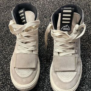 VANS SCOTCH GUARD HIGH TOPS